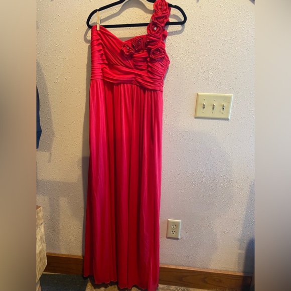 Coral One Shoulder Gown - Picture 2 of 6